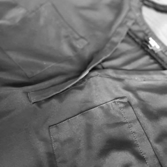 Torrid Women’s Plus 2 Blouse with Black Roll Tab Sleeve Shirt Top - Picture 7 of 9